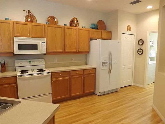 5th image of 6037 Sandhill Ridge Dr