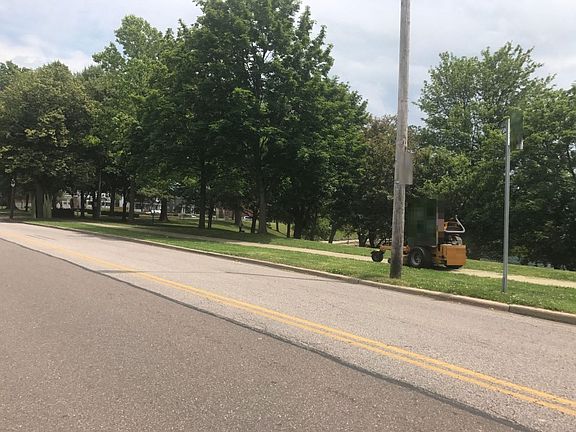 4th image of 563 W Lake Ave
