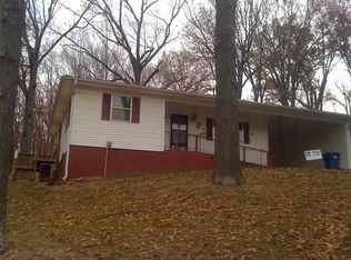 1429 Saint Anne St, Seneca, MO 64865
