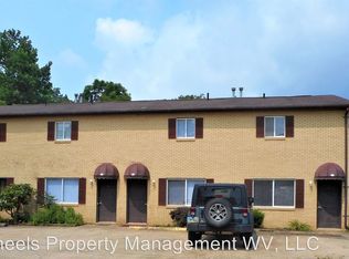 114 Wildwood Dr APT 103, Parkersburg, WV 26101
