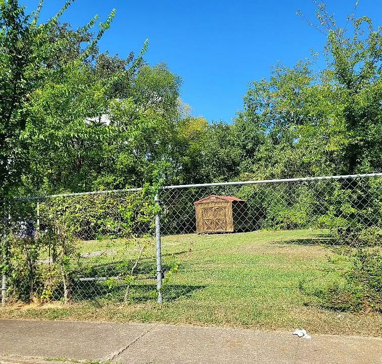 1st image of 3109 7th Ave