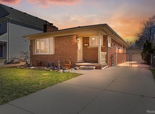 5742 Colonial St, Dearborn Heights, MI