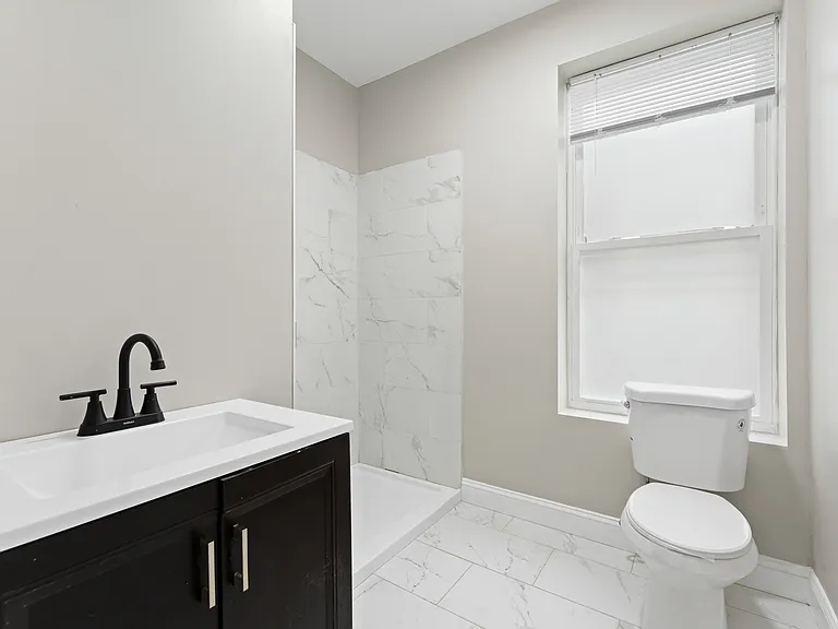 1517 W Westmoreland St #1 — Photo 10