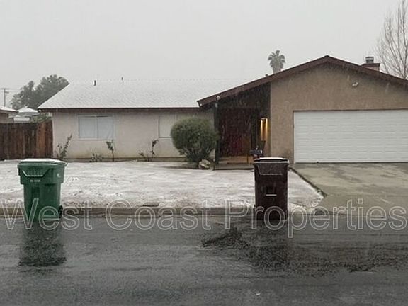 3rd image of 41939 Jennifer Ave