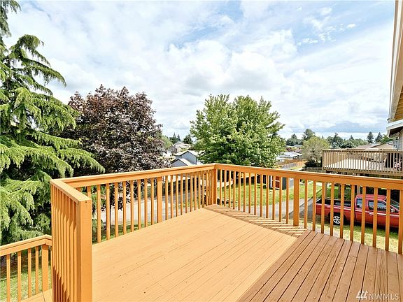 3rd image of 3103 58th Ave NE
