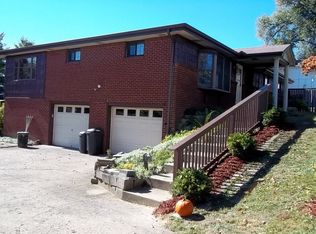 454 Old Clairton Rd, Clairton, PA 15025