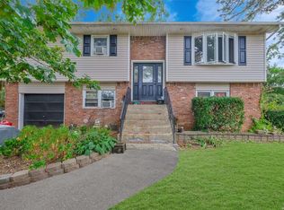 42 Milford Dr, Central Islip, NY 11722