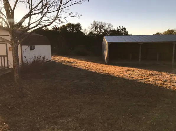 705 Possum Trot St, Burnet, TX 78611