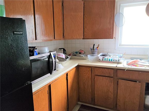 4th image of 177-179 Wadsworth St
