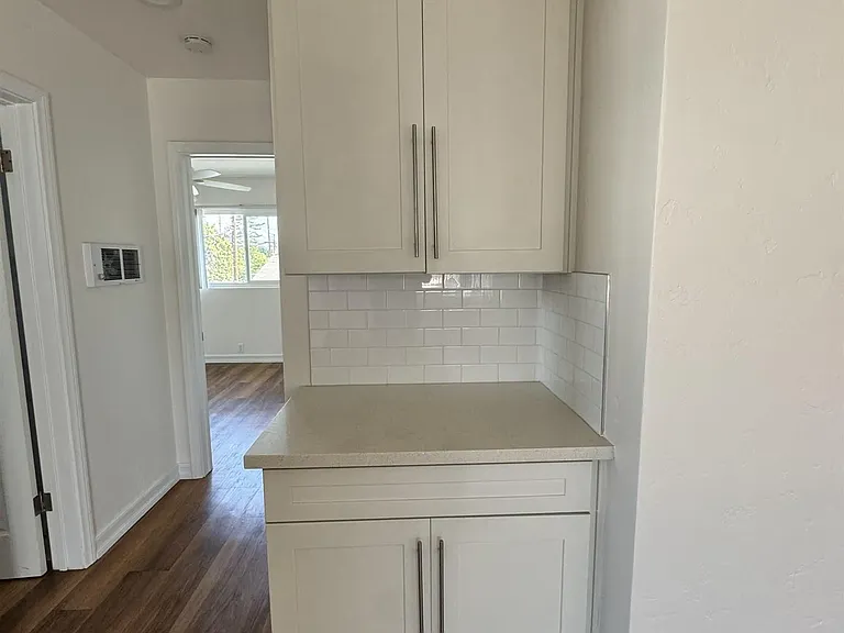 3222 Collier Ave — Photo 4