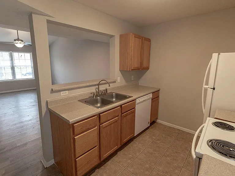5313-5315 Currituck Ln — Photo 8