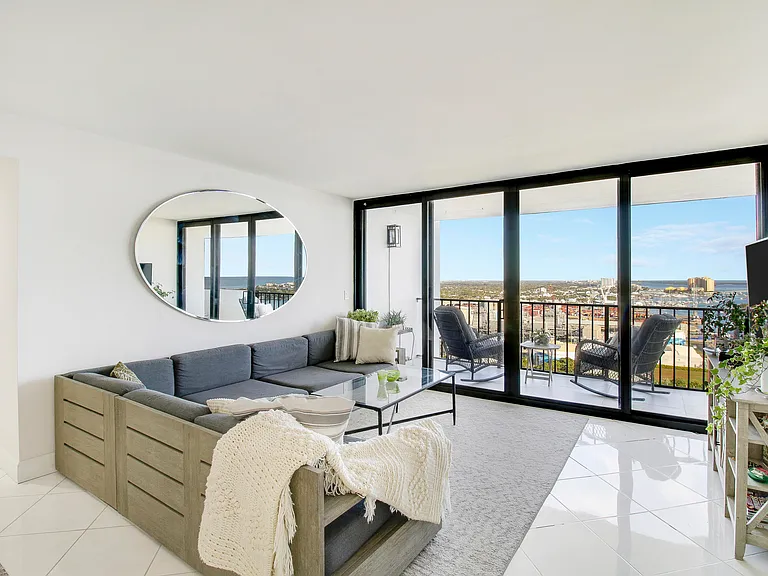 5600 N Flagler Dr #107 — Photo 6