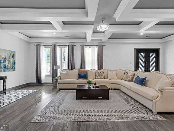 2nd image of 2535 Octavia Ln
