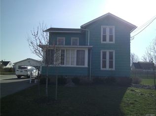 93 S Main St, Middleport, NY 14105