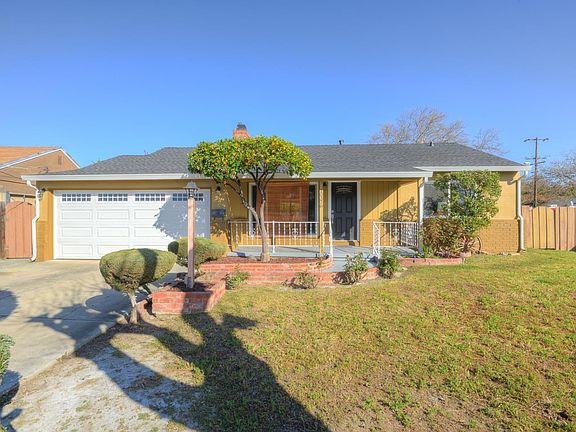 3rd image of 10376 Nancy Ln