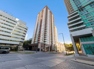 25 Town Centre Ct #1909, Toronto, ON M1P 0B4