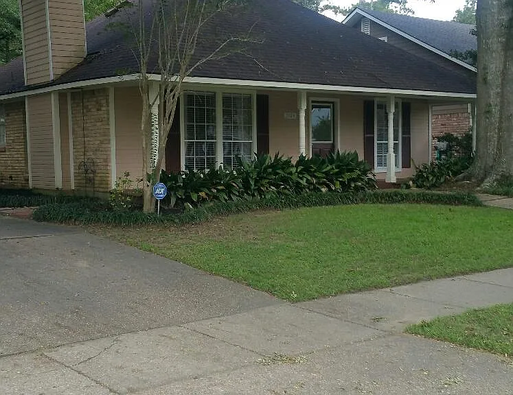 3924 Country View Dr — Photo 1
