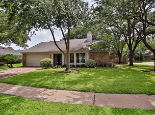 6006 Wolfboro Dr, Houston, TX 77041