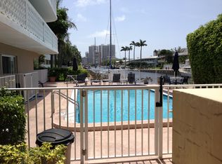 3220 Bayview Dr APT 111, Fort Lauderdale, FL 33306