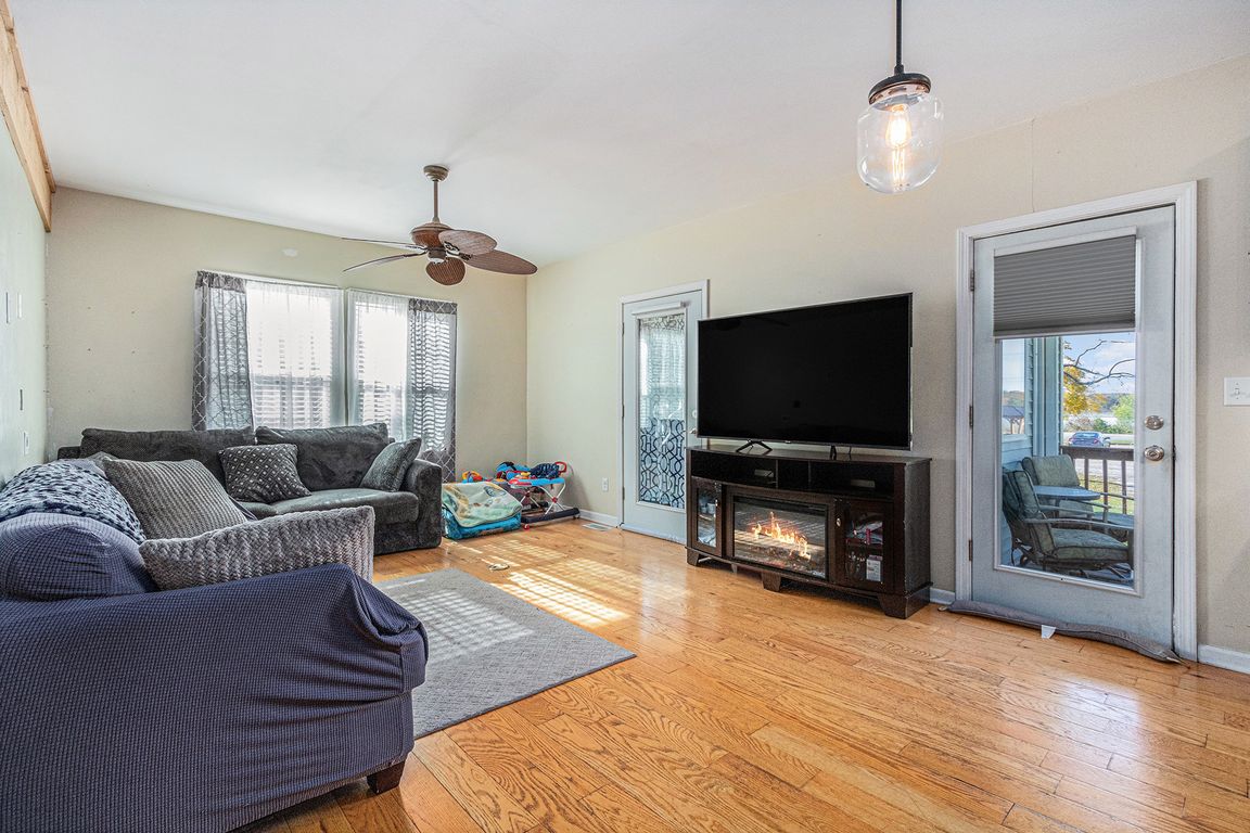 next background image