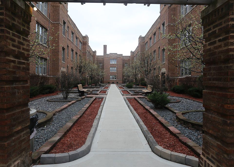 1st image of 6265 W Barry Ave #3S