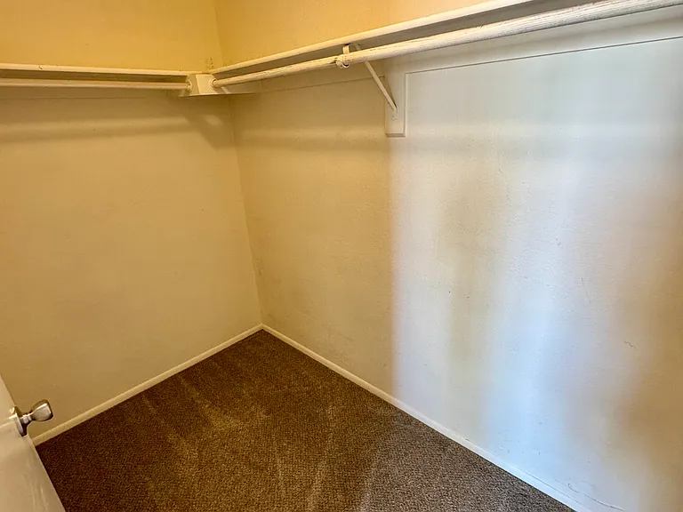 1601 N Saba St #253 — Photo 12