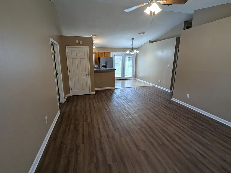 3100 Dunkeld Ct — Photo 2