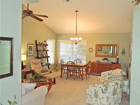 5th image of 15158 Cloverdale Dr
