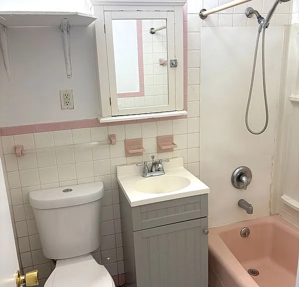 220 Broad St #D — Photo 3