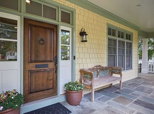 7505 Marbury Rd, Bethesda, MD 20817