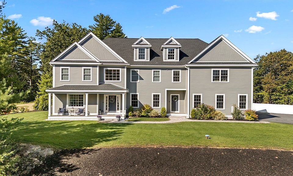 1st image of 11 Fox Hill Dr