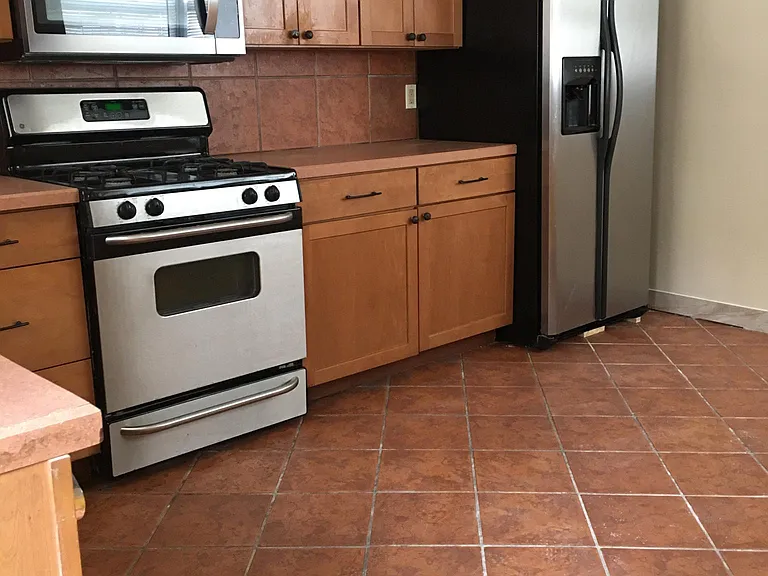 2109 S 15th St #1F — Photo 8