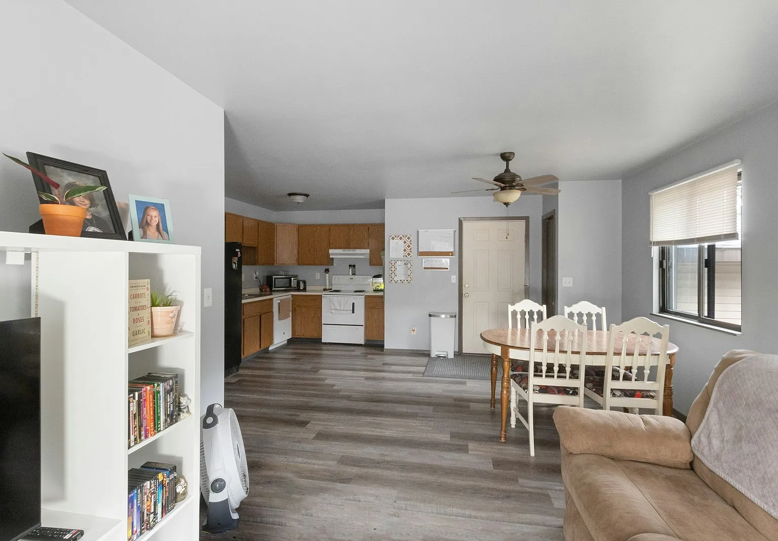 271 Shannon Court, Unit 1 — Photo 2
