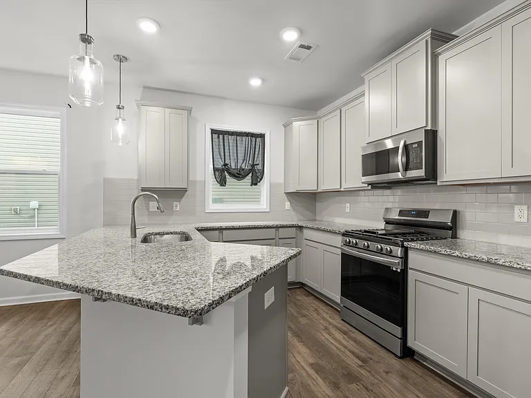 596 Count Fleet Ct — Photo 21