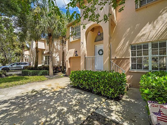 2nd image of 10679 NW 12th Manor