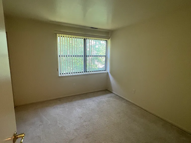4 Juliet Ln — Photo 11