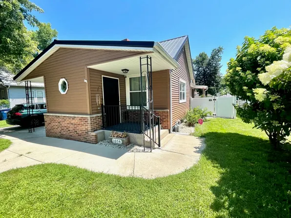1054 Creve Coeur St, La Salle, IL 61301