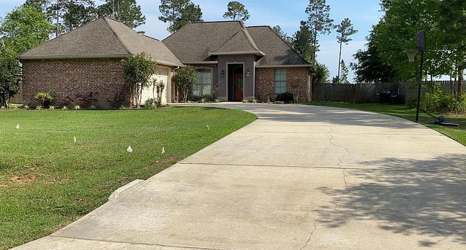1st image of 63 Sweet Birch Dr
