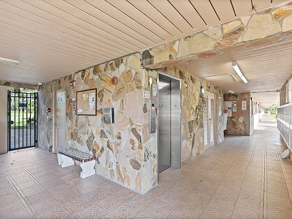 3rd image of 2515 NE 2nd Court #216