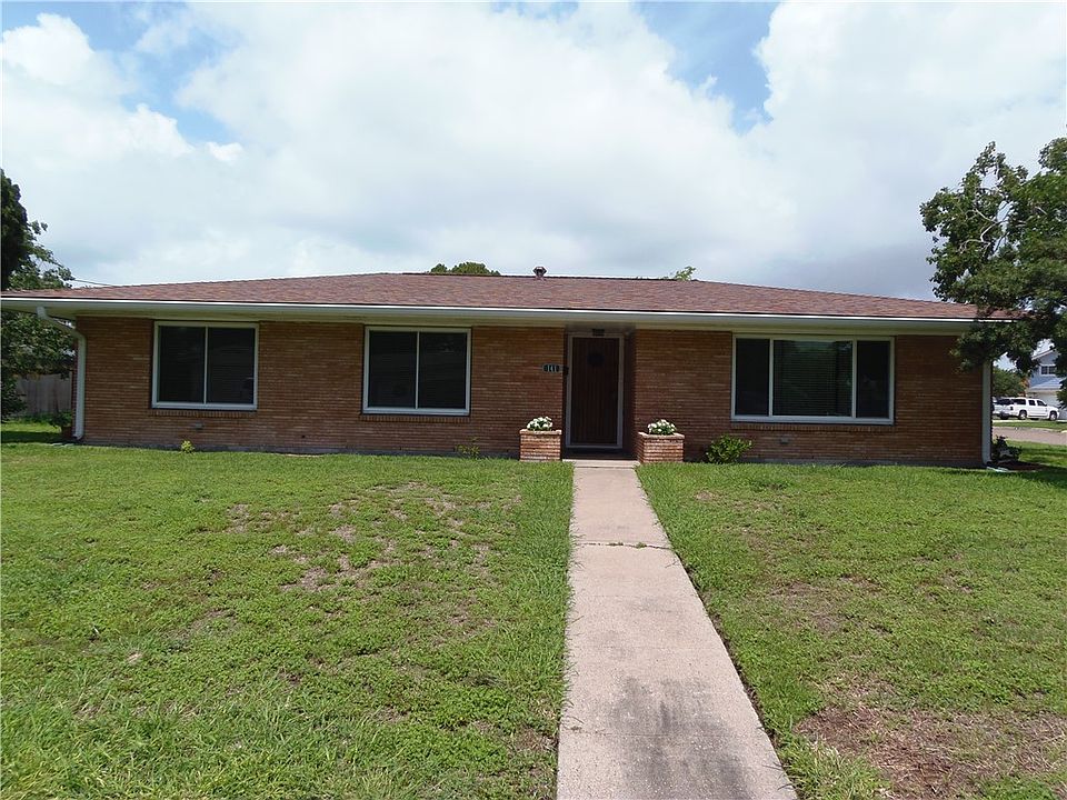 1st image of 141 Georgia Pl