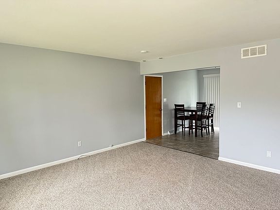 2nd image of 500 Highpoint Rd