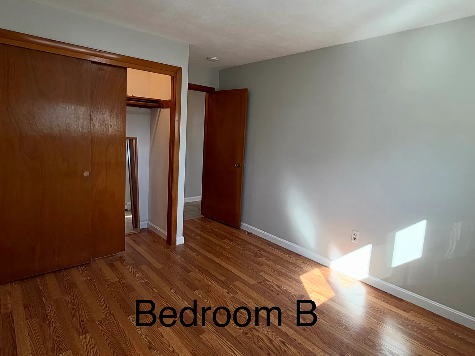 92 Newman St — Photo 4