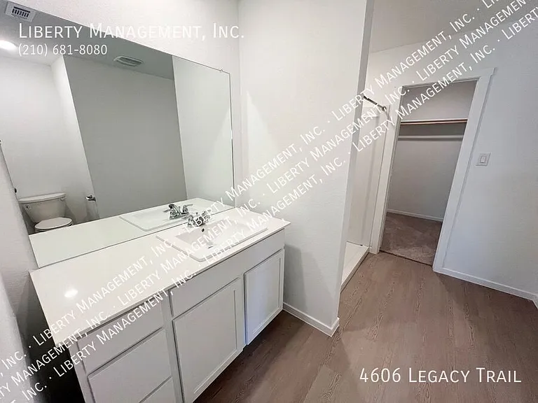 4606 Legacy Point — Photo 28