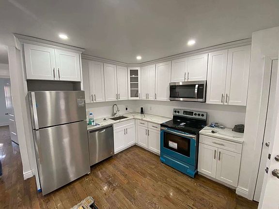 2nd image of 1415 E 87th St #1