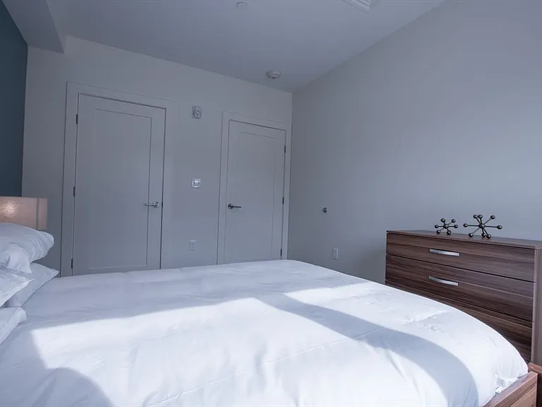 900 Beacon St #403 — Photo 10