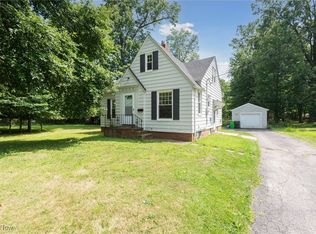 4258 Bluestone Rd, South Euclid, OH 44121