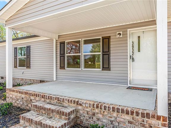 3rd image of 3932 Prides Rd