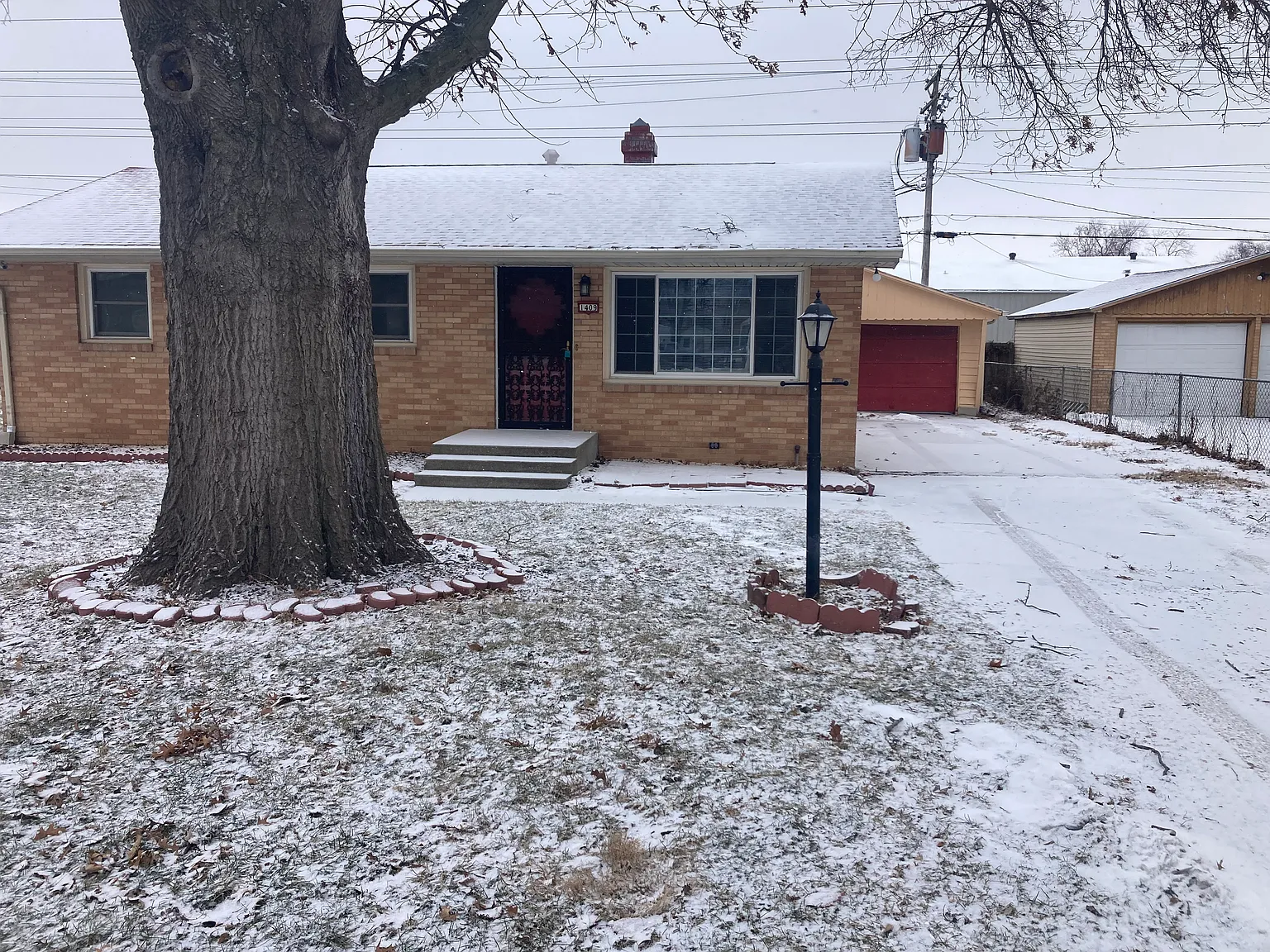 1409 Mittendorf Dr photo 1