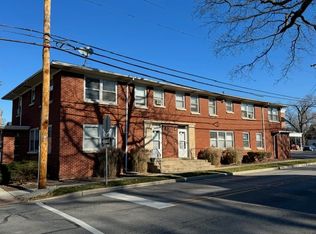 182 W North St, Crown Pt, IN 46307