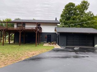 7954 S Schomberg Rd, Cedar, MI 49621